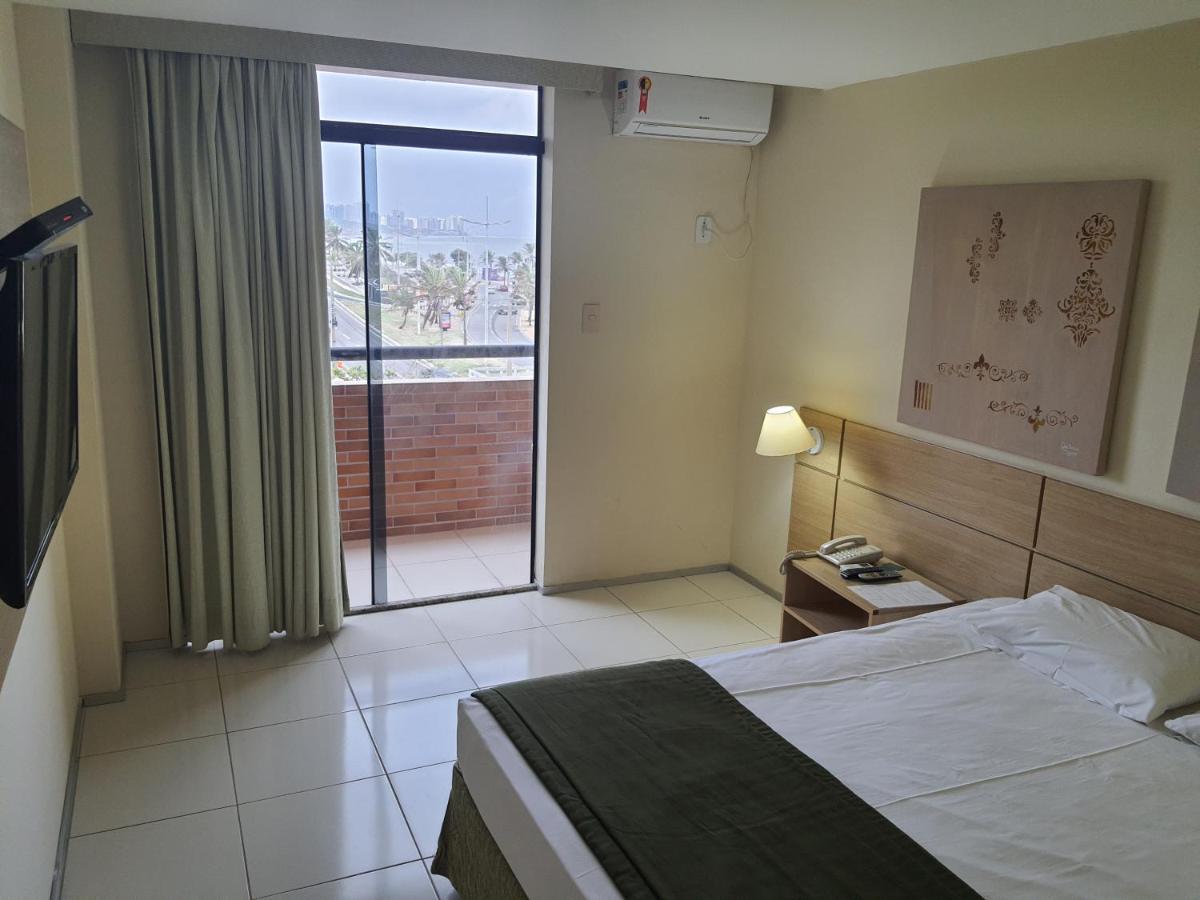 Quarto Duplo Deluxe com Vista Lateral do Mar
