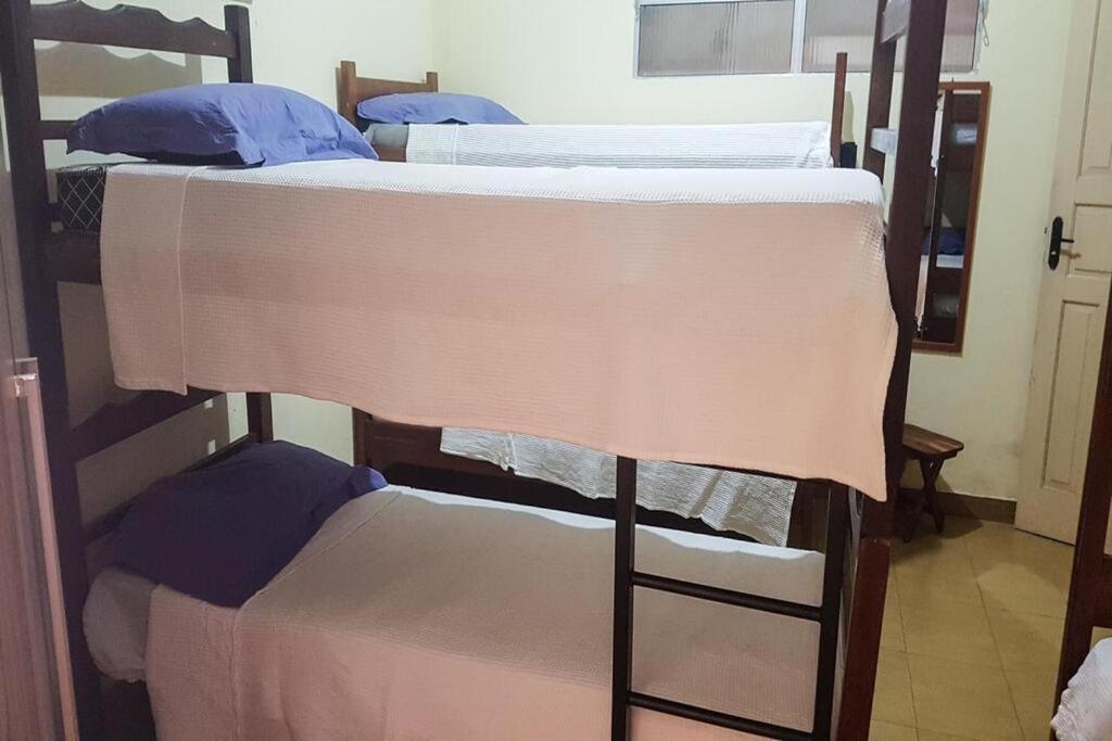 Single Bed in Mixed Dormitory Room