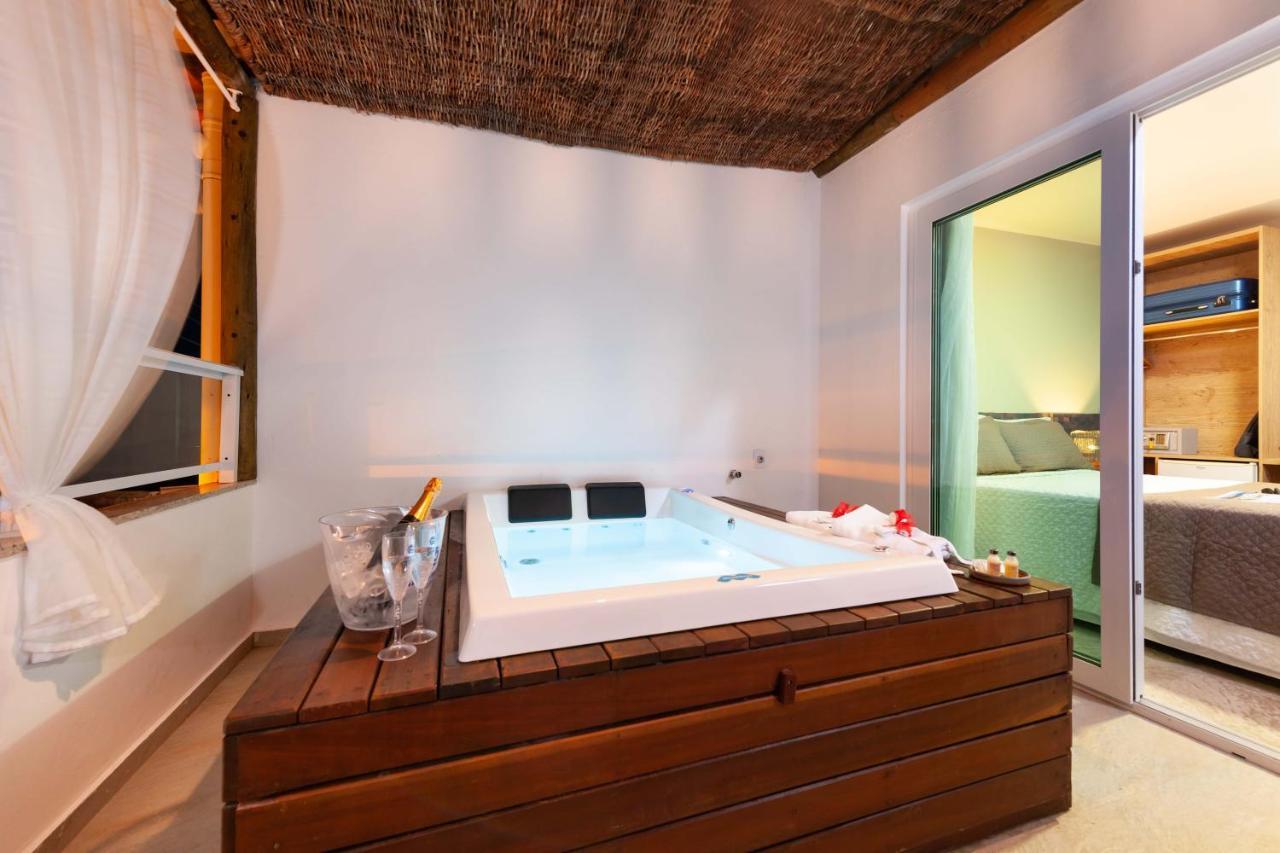 Quarto Duplo com Banheira de Hidromassagem - Edifício 2