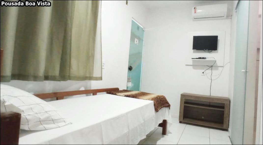 Quarto com 2 Camas de Solteiro