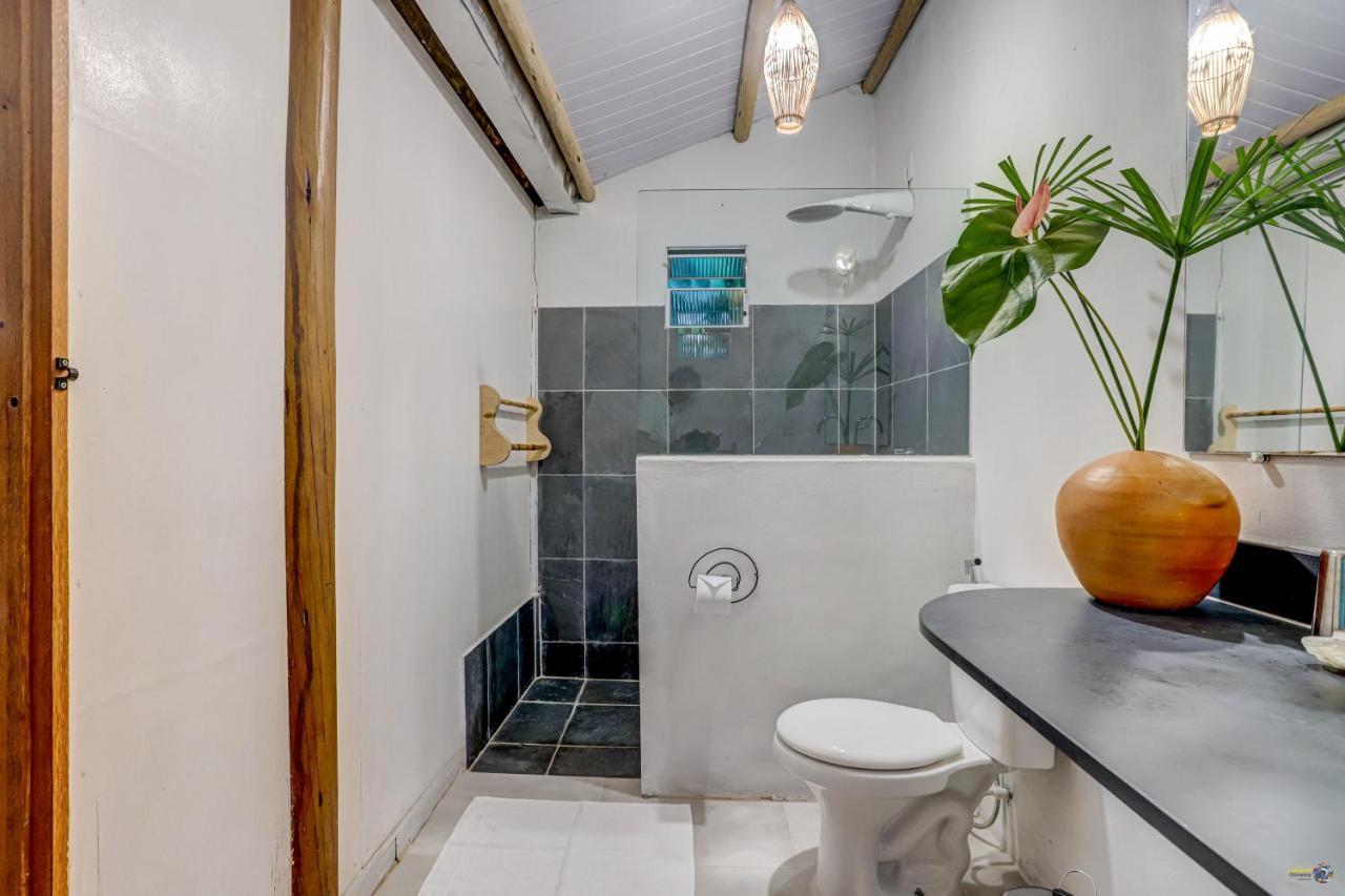 Quarto Duplo com Vista da Piscina