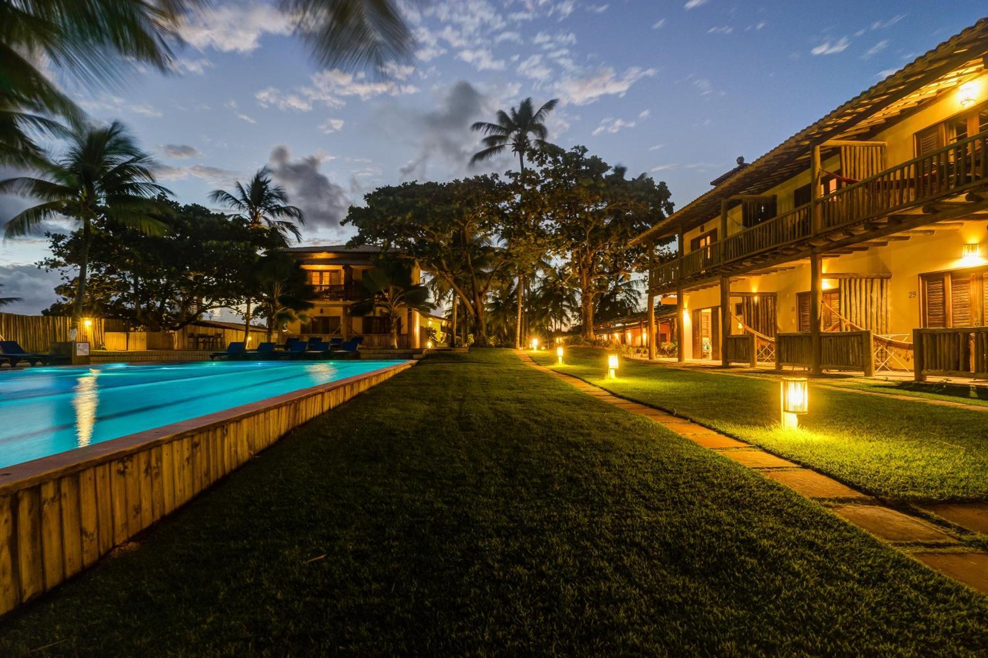 Suíte Família com Vista da Piscina