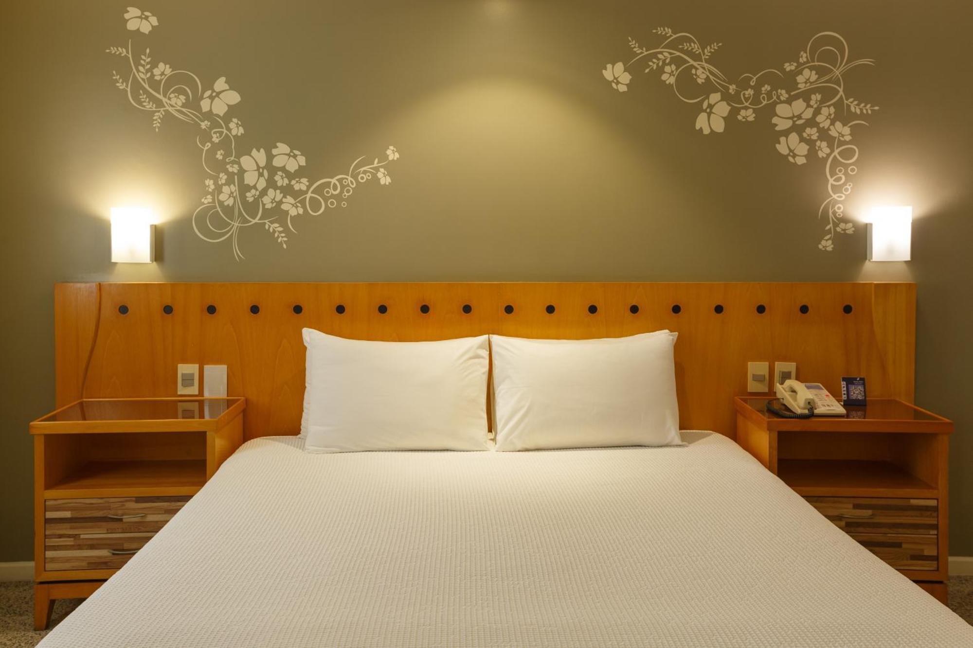 Deluxe Double Room,1548288721:JPEG