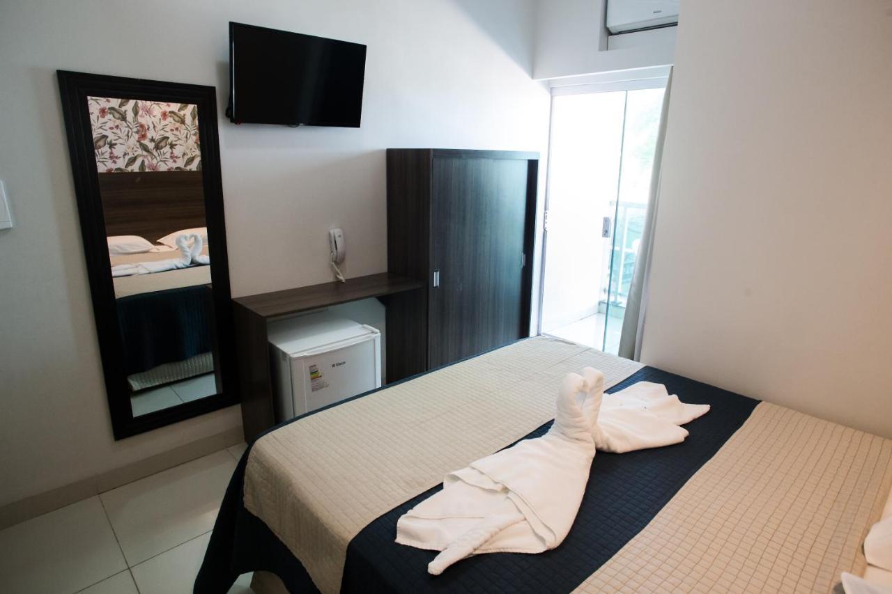 Quarto Duplo com Varanda e Vista do Mar