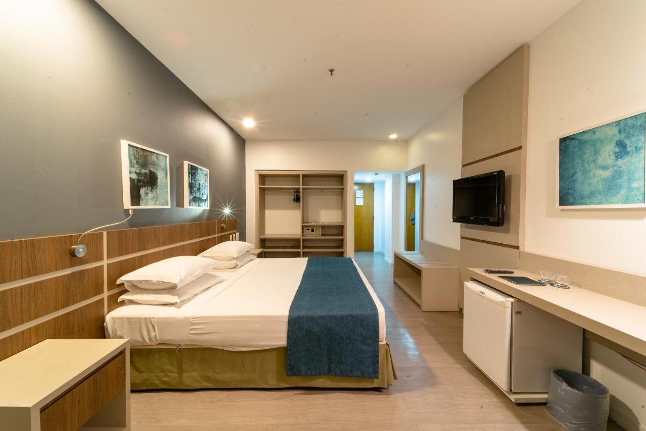 Quarto Triplo Superior com Vista Mar