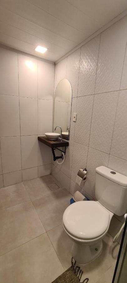 Quarto Triplo com Vista para a Piscina