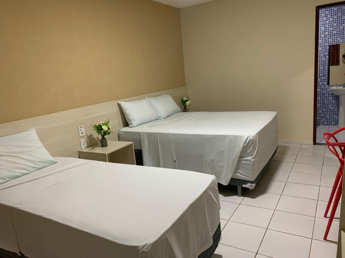 Quarto Triplo Básico