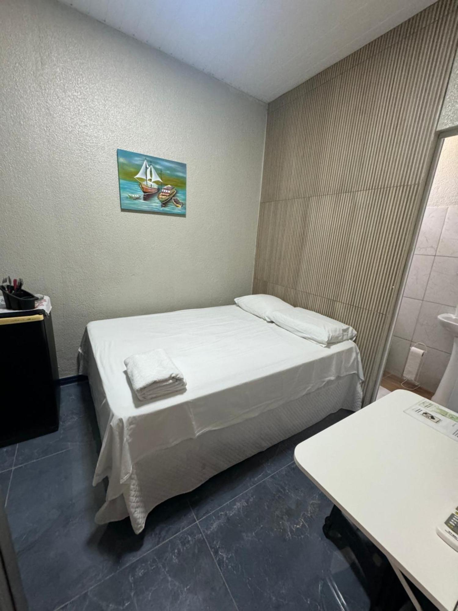 Quarto Triplo Básico