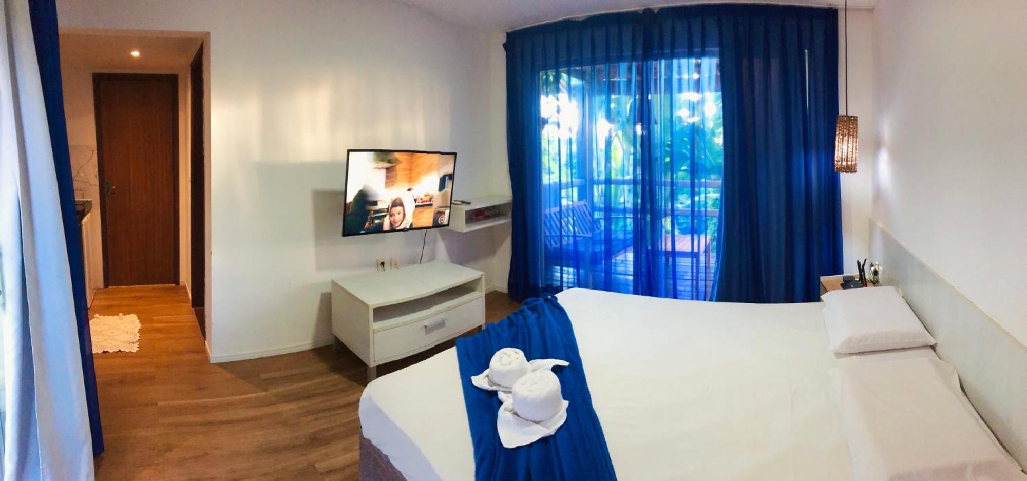 Suite with Private Pool,1537113715:JPEG