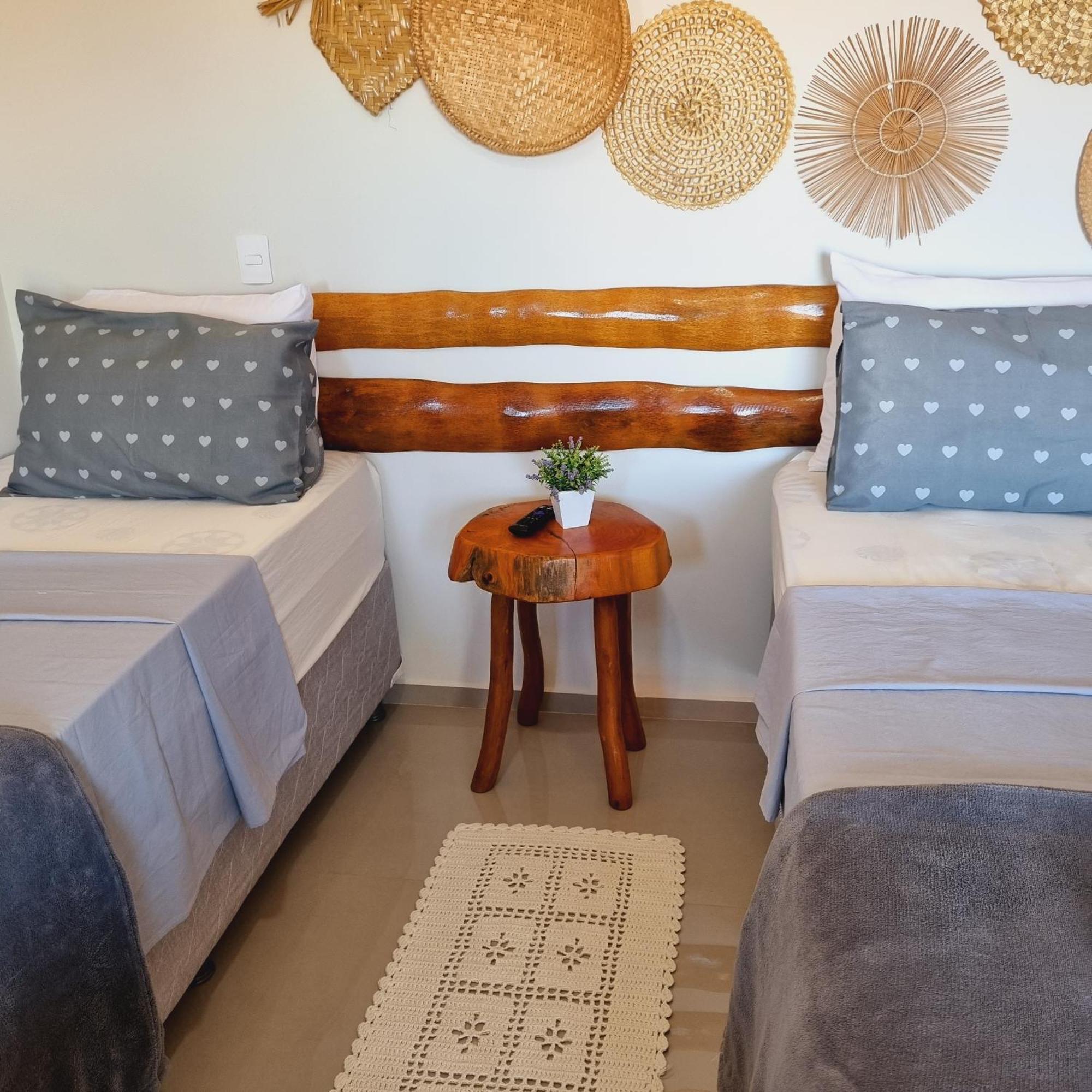 Quarto Duplo com Vista da Piscina