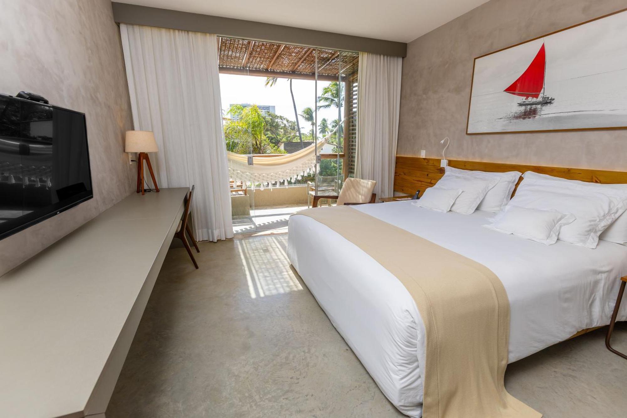 Suite Balcony King-size bed Sea Side View Bromélia