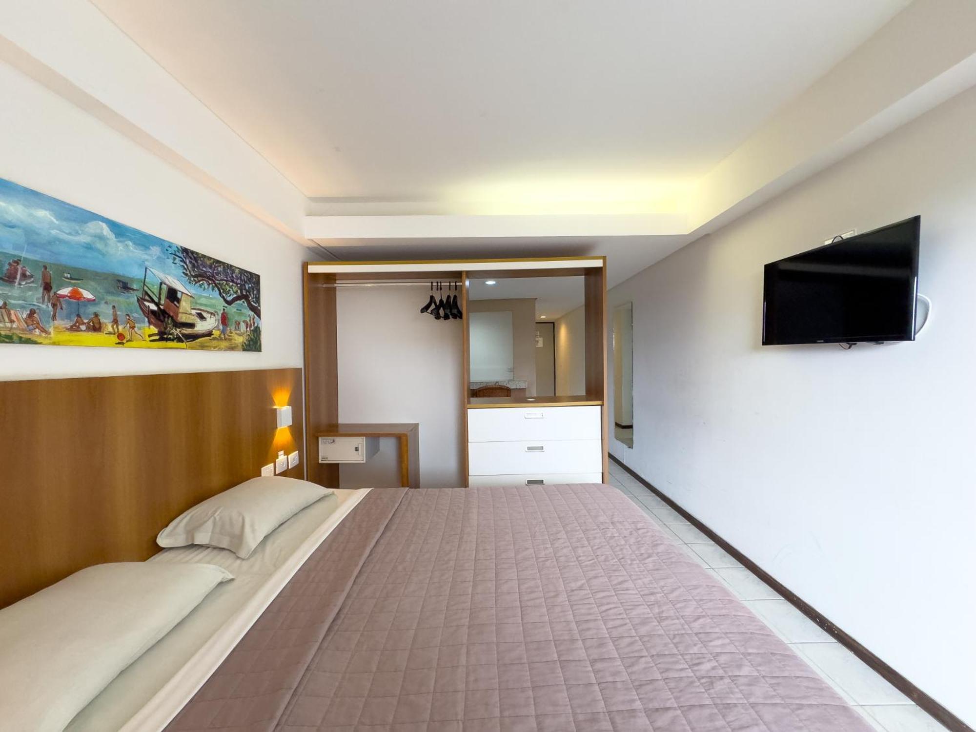 Deluxe Triple Suite,1565546221:JPEG