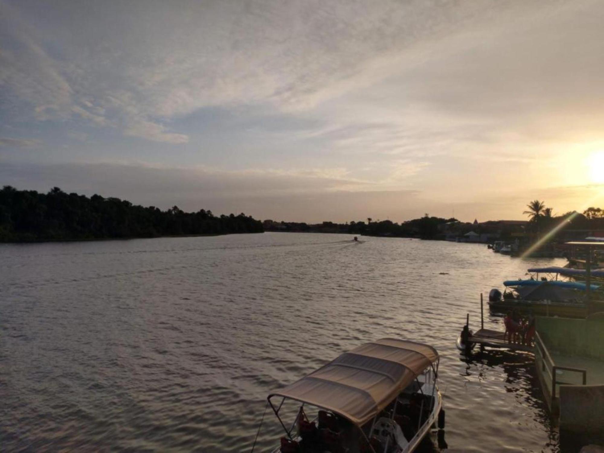 Quarto Triplo com Vista do Lago