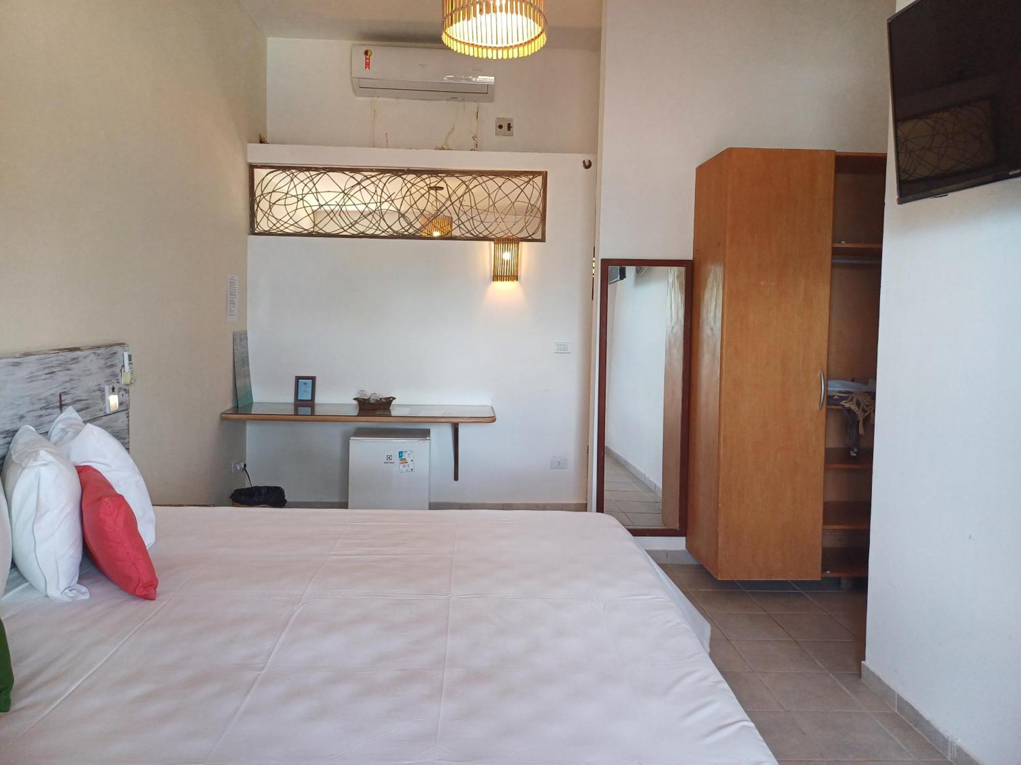Quarto Duplo com Banheira de Hidromassagem
