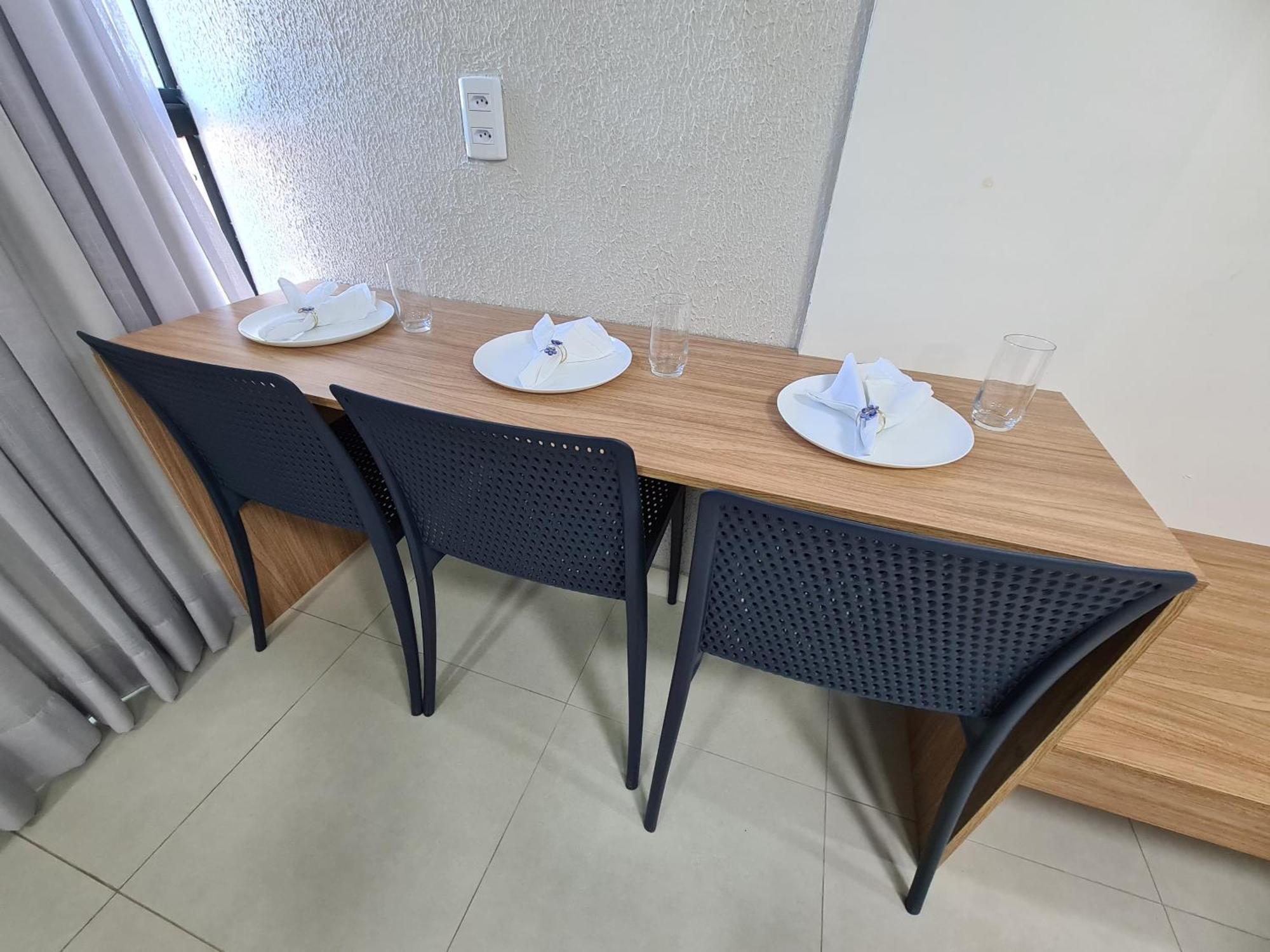 Family Room,1466420675:JPEG