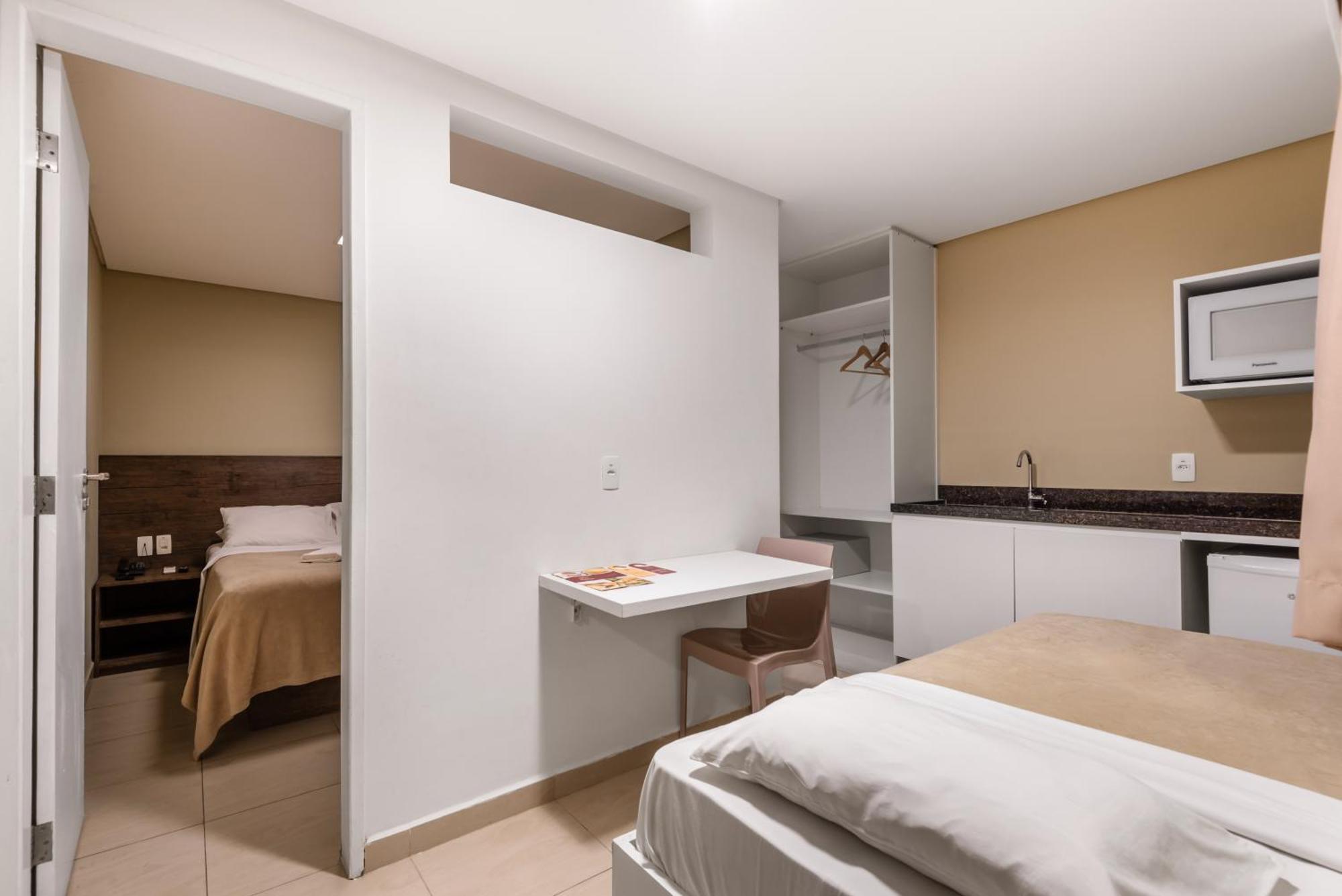 Master Room (3 adults),1589591561:JPEG