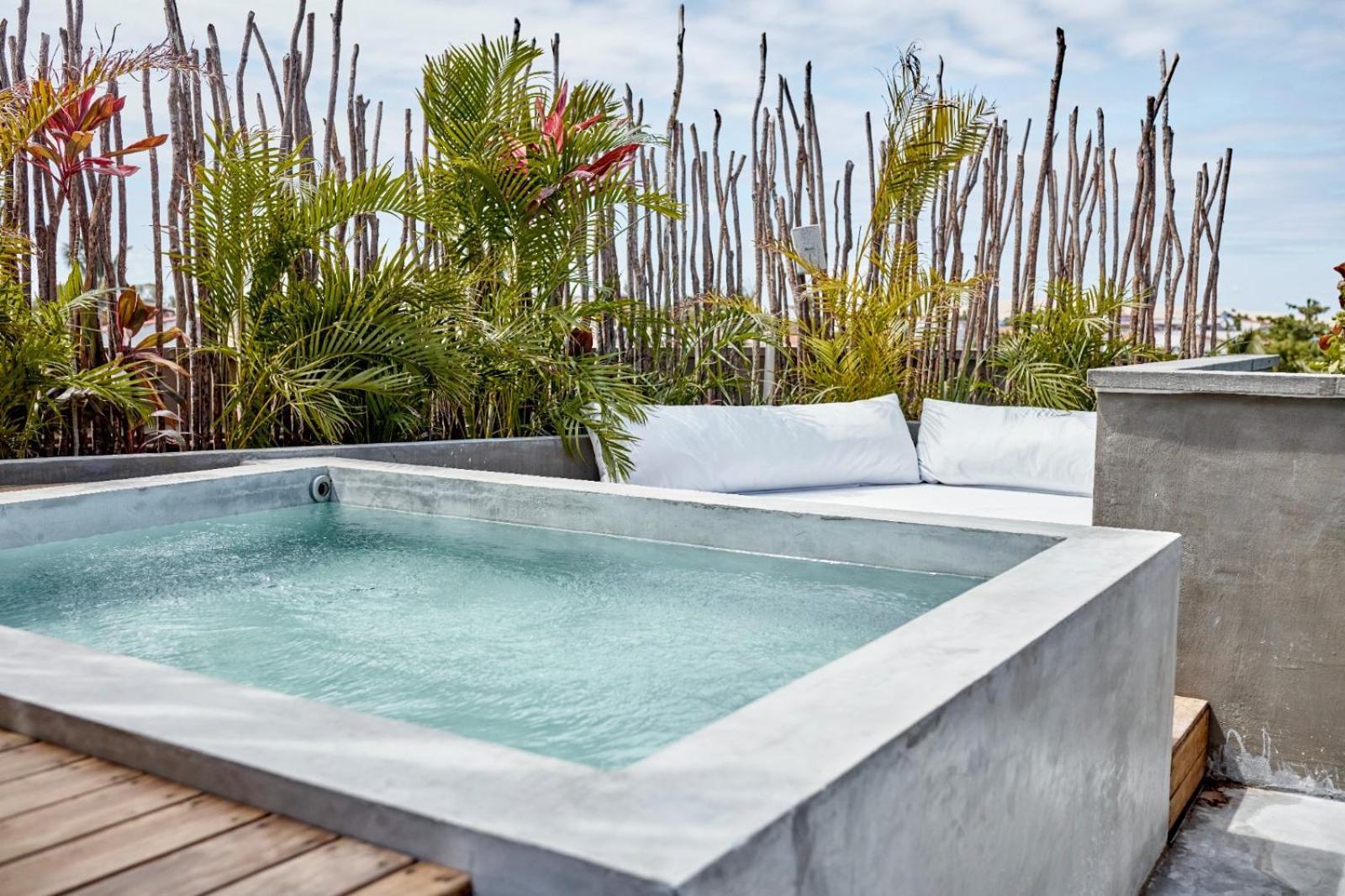 Suite Private Pool