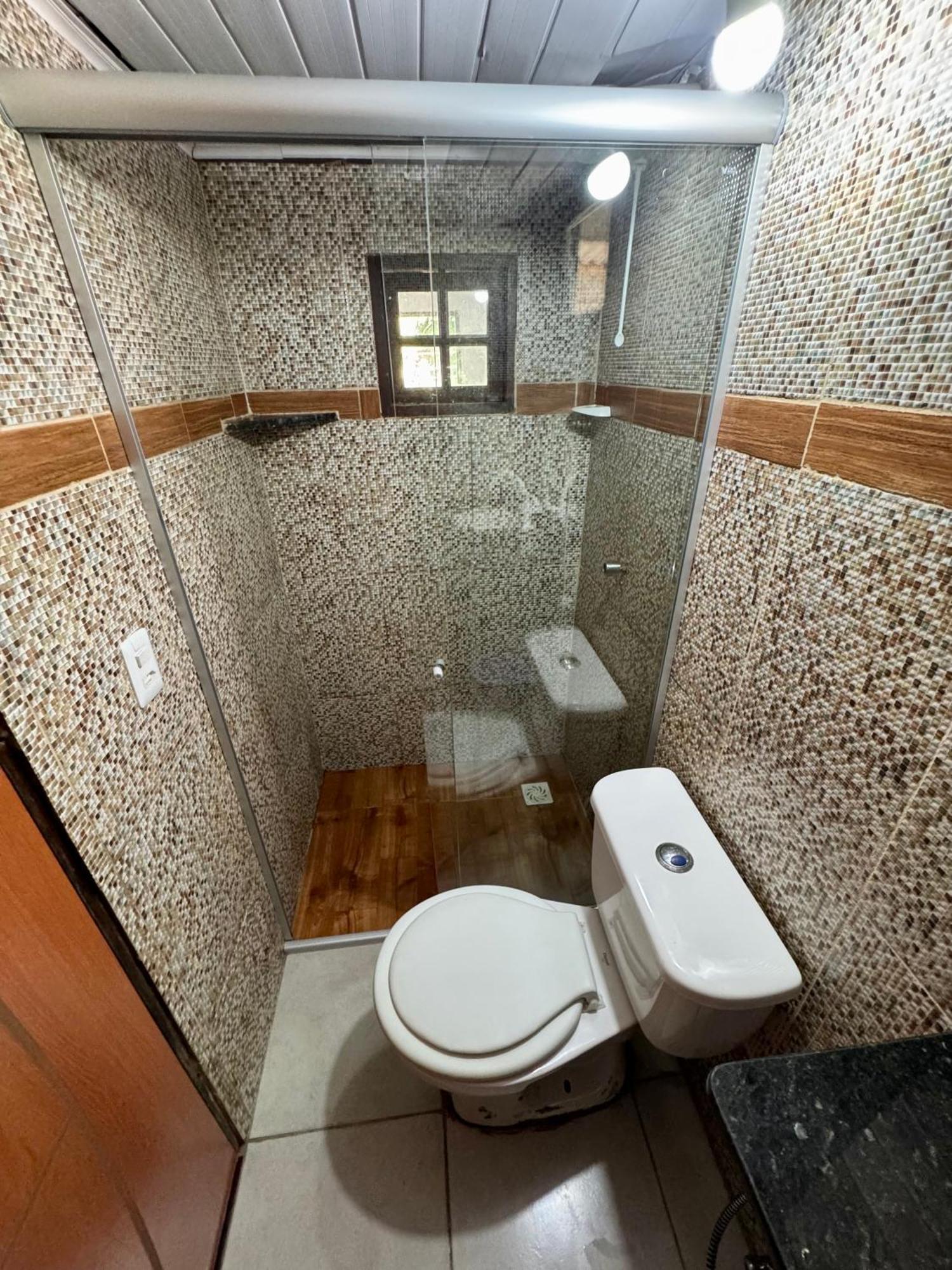 Quarto Duplo com Banheiro Compartilhado