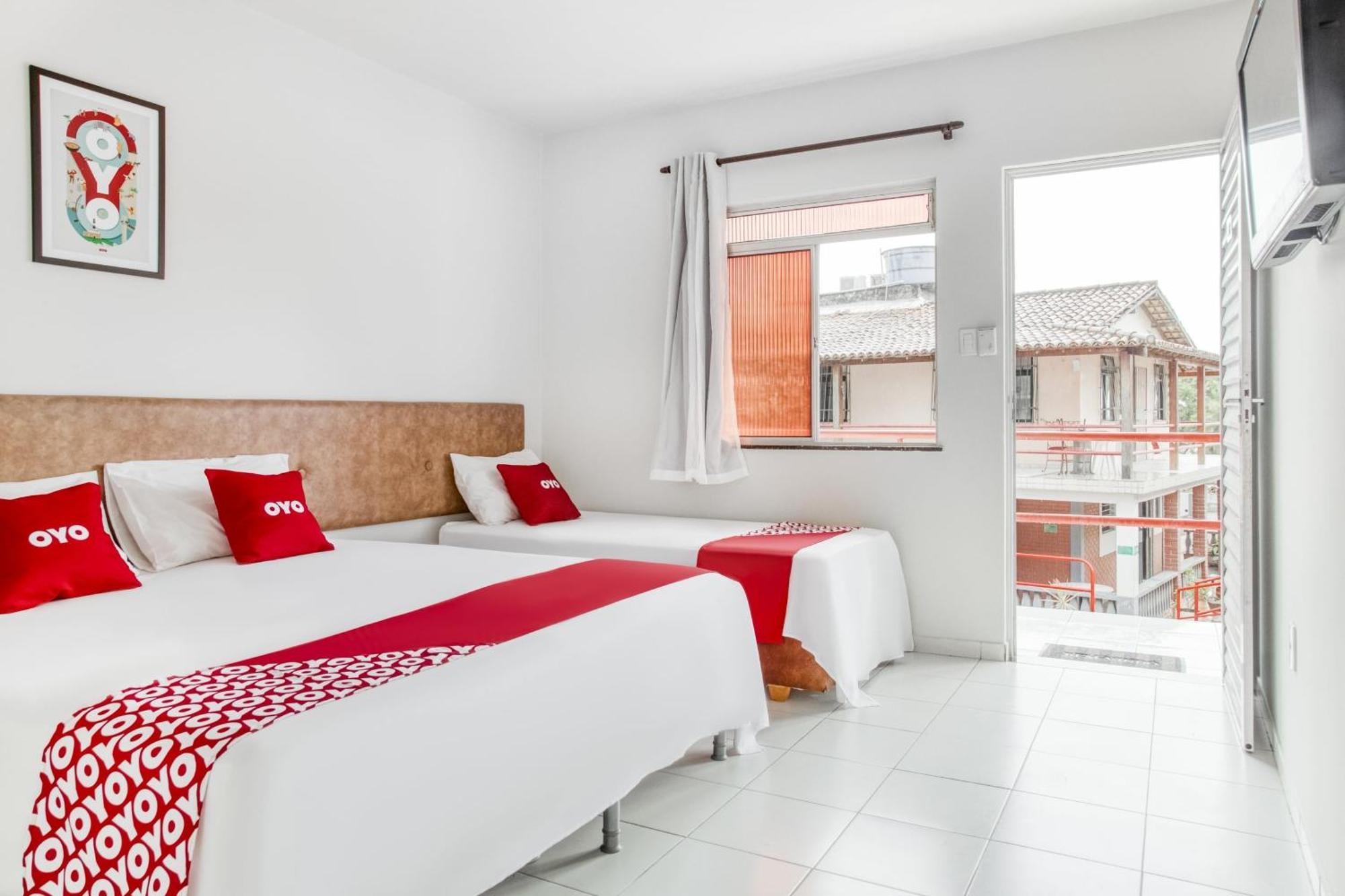 Triple Room (1 Double bed + 1 Single bed)