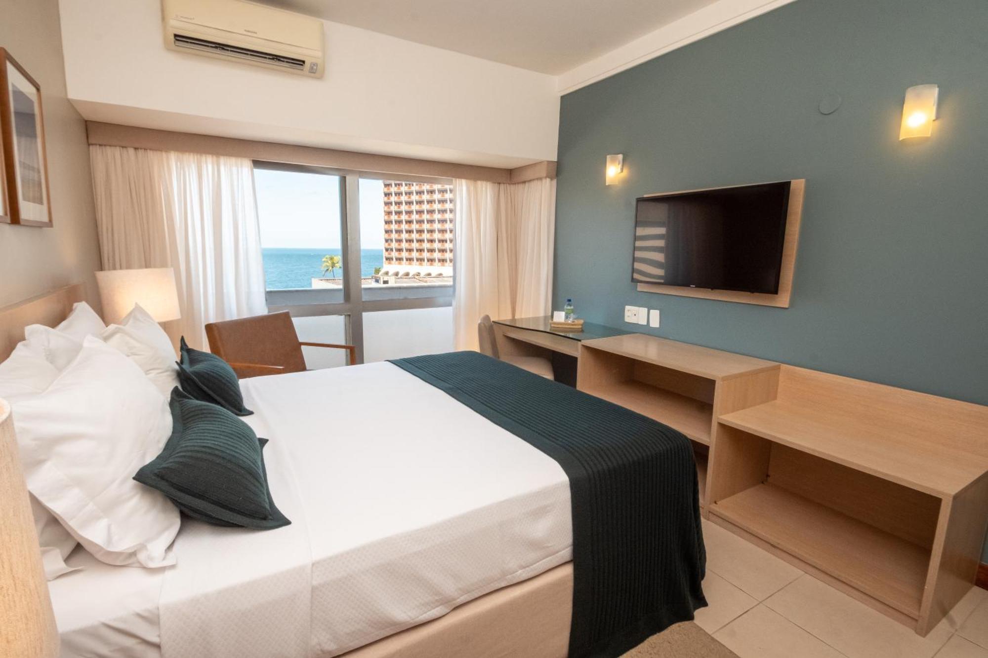 Executive Suite,1679567313:JPEG