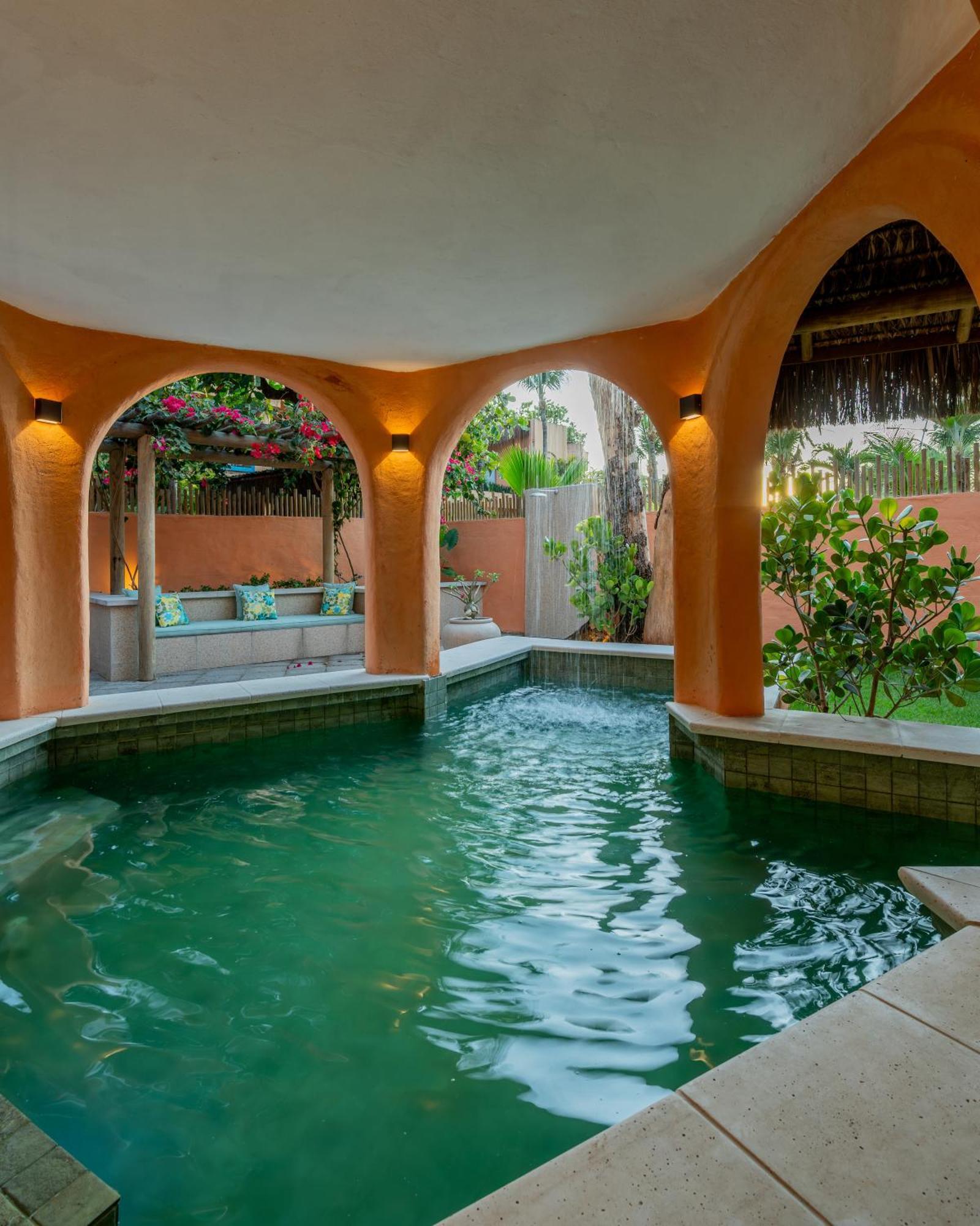 Suíte com Vista do Jardim