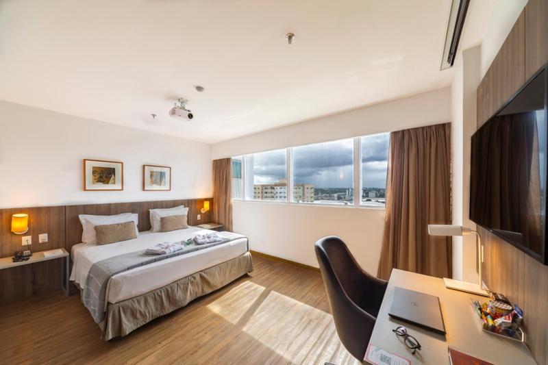 Smart Cine - 1 Queen Bed,1693301056:JPEG