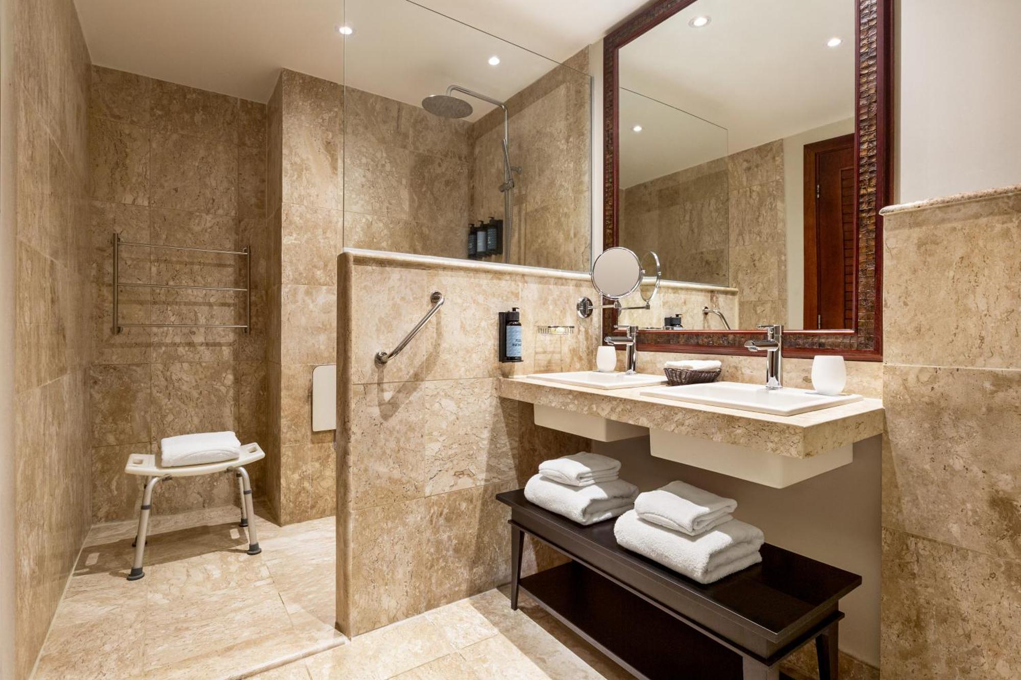 Family Selection Junior Suite Pool Access