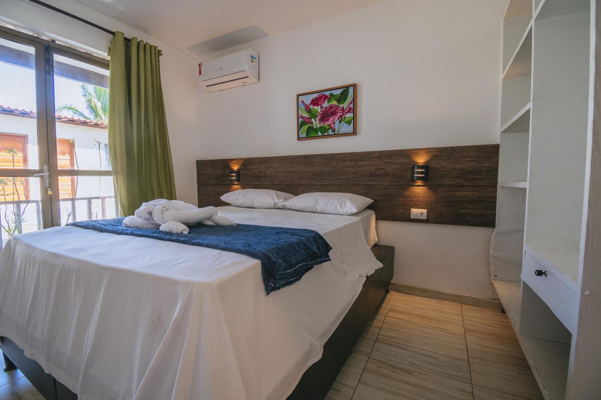 Quarto Duplo com Vista Piscina