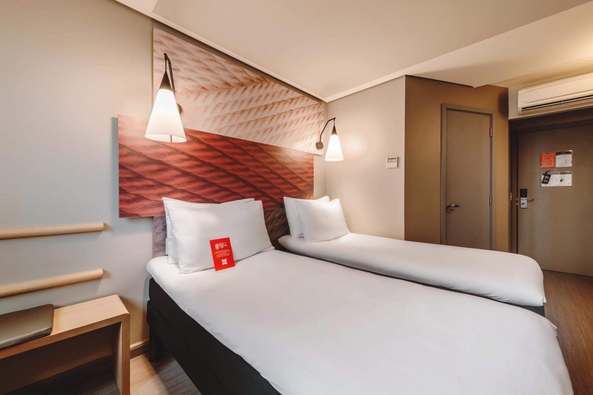 Standard Twin Room,1774022430:JPEG