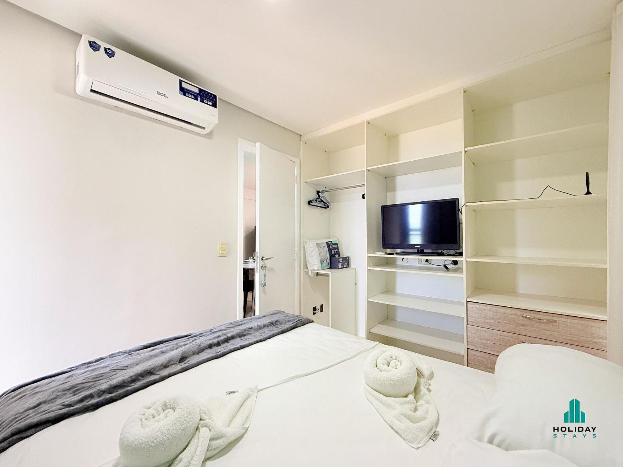 One-Bedroom Apartment Balcony Sea View