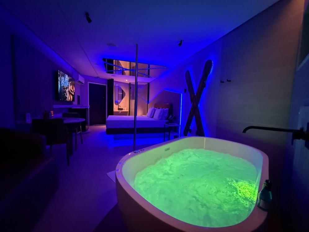 Deluxe Double Room with Bath