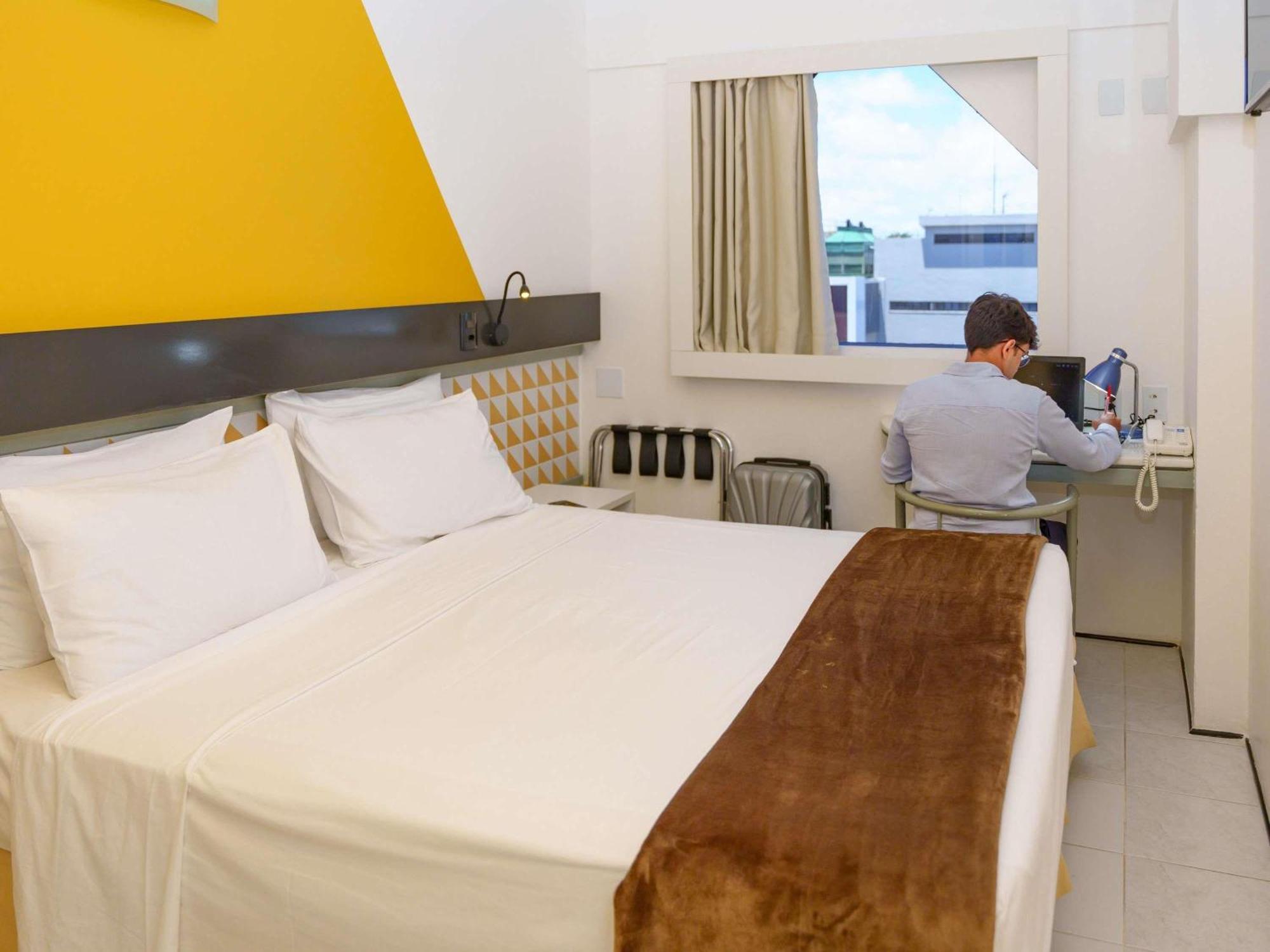 Quarto Duplo Standard