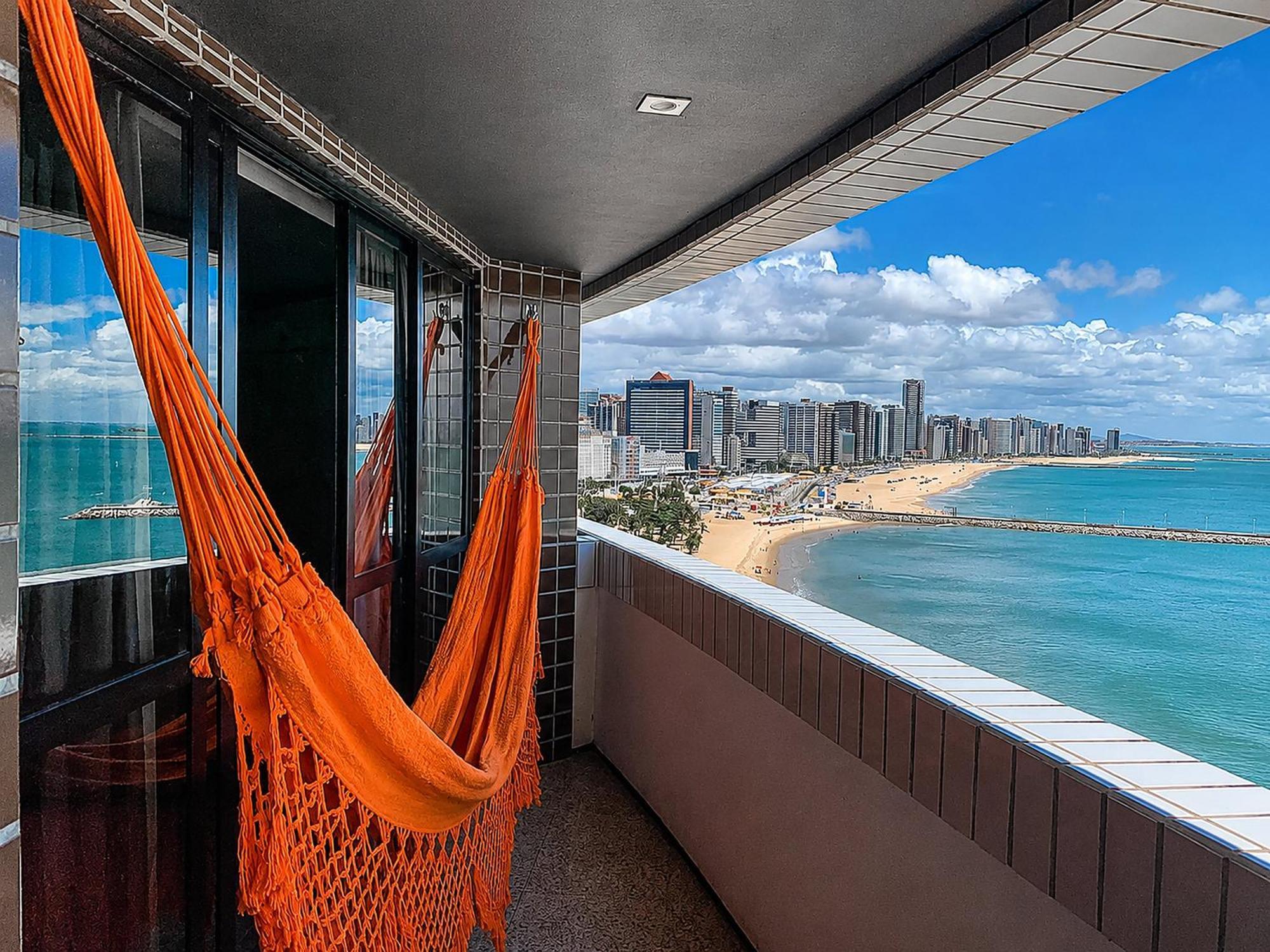 Apartamento com Vista Mar