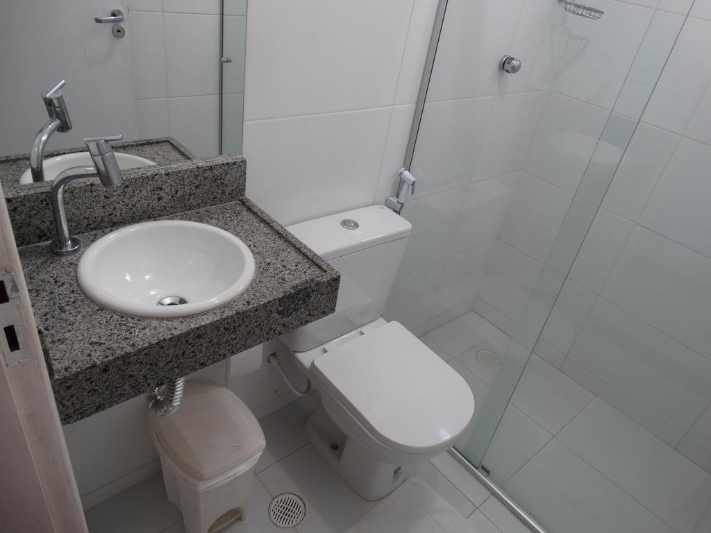 Quarto Econômico com Cama de Casal ou 2 de Solteiro