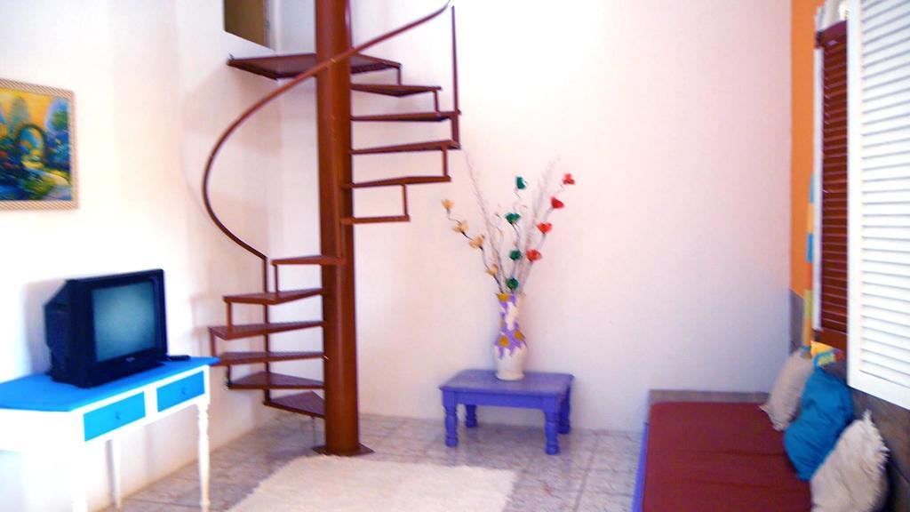 Apartamento com Varanda