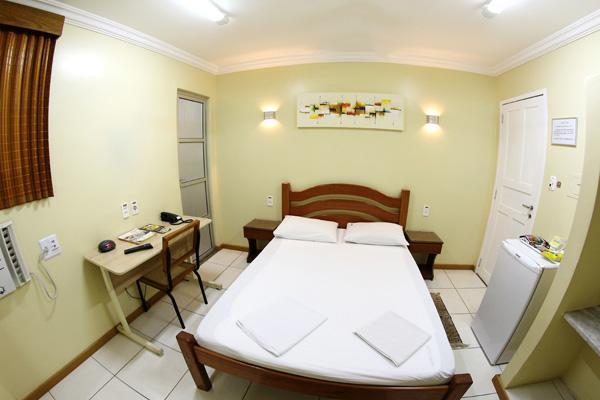 Quarto Duplo