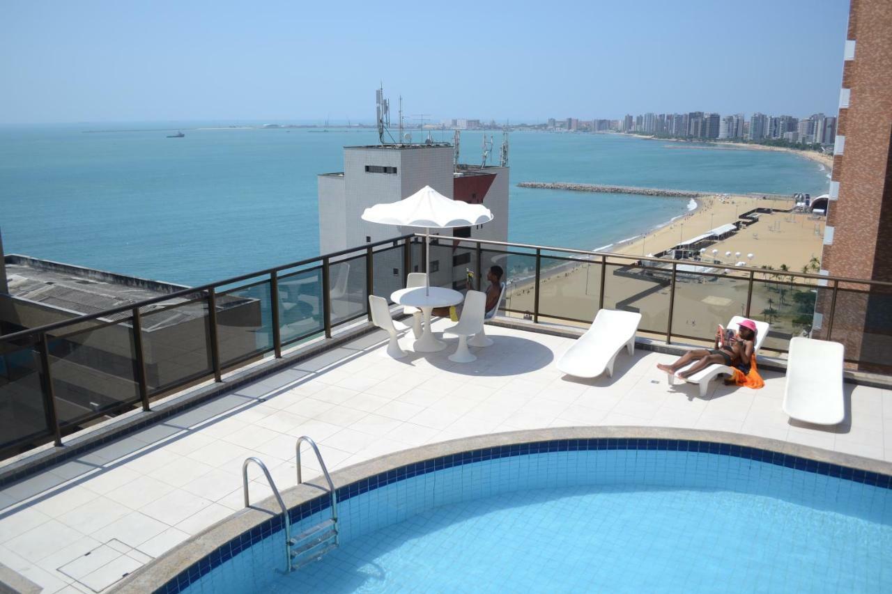 Apartamento com 2 Quartos e Vista Mar