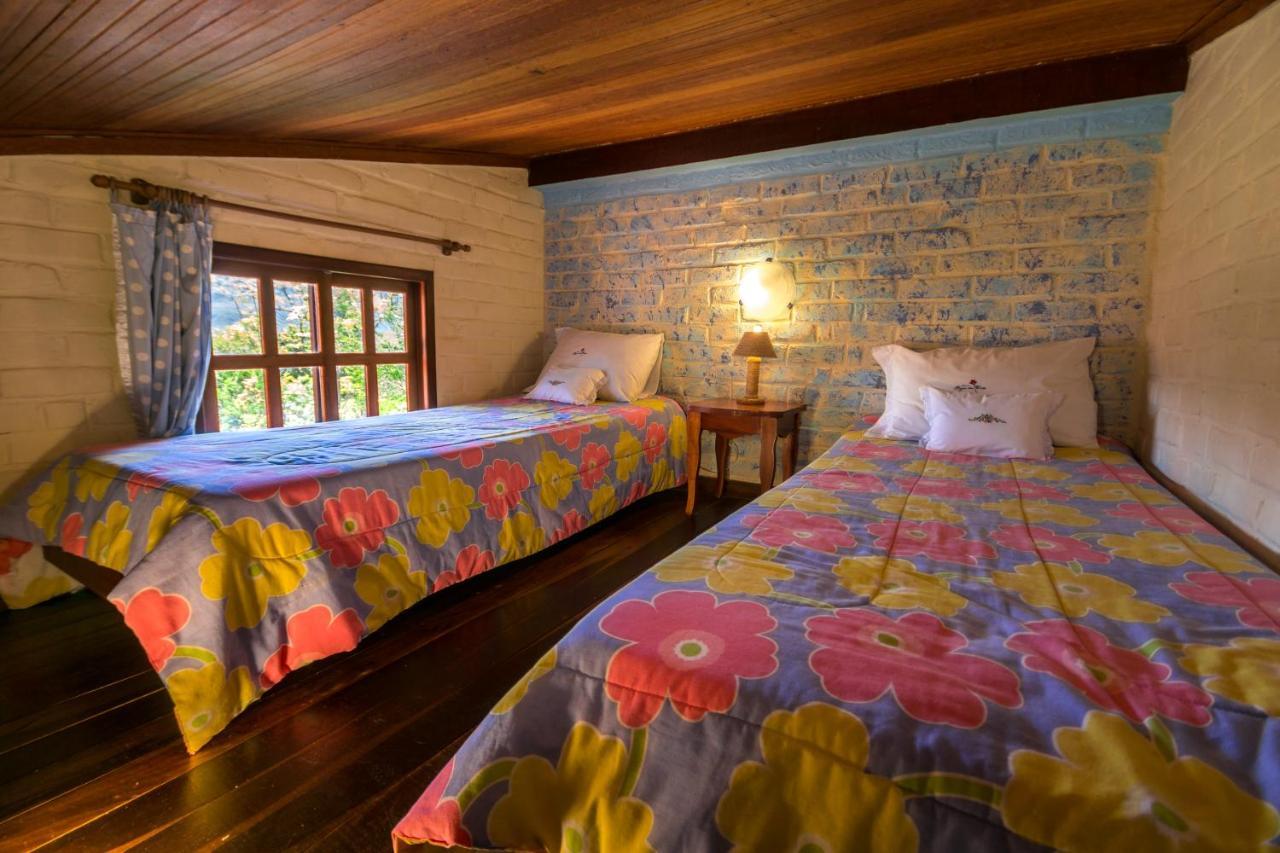 Quarto Triplo Básico