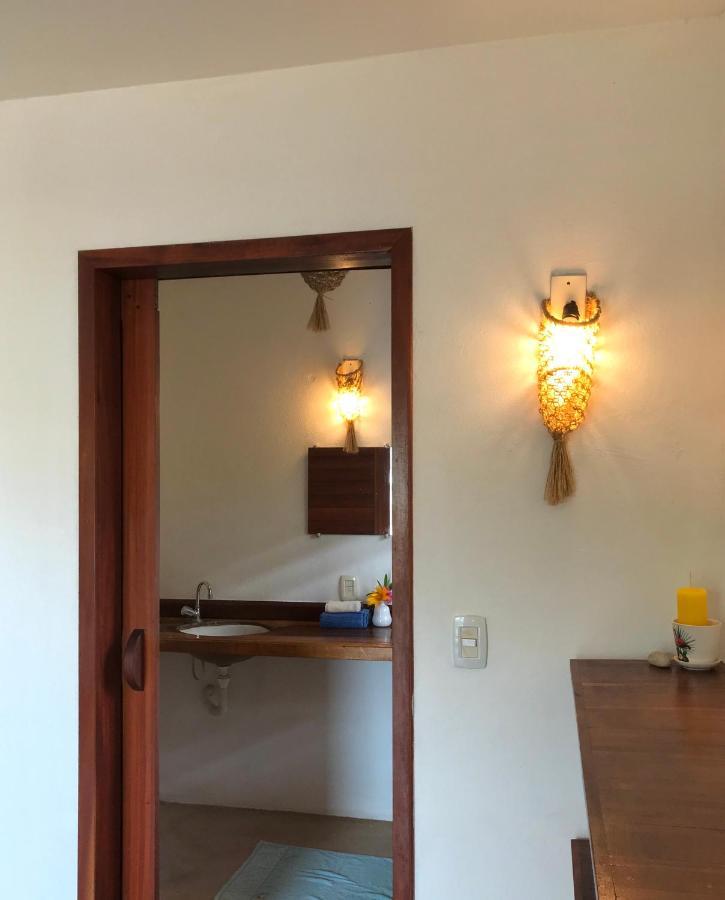 Quarto Triplo com Banheiro Privativo