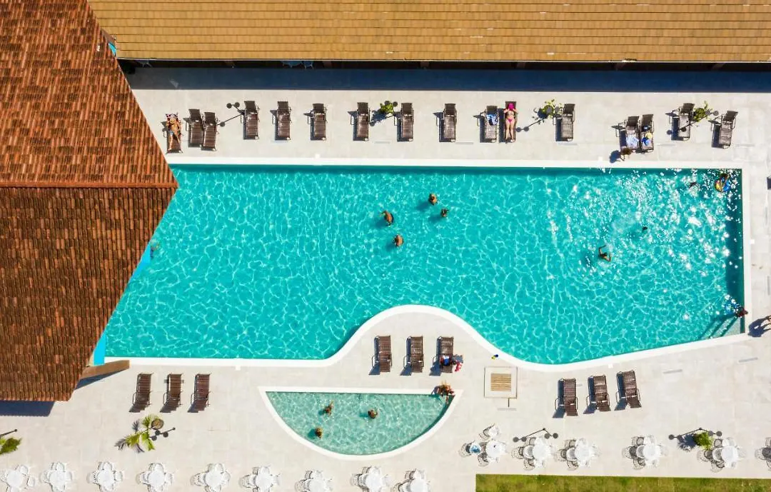 Nauticomar Resort All Inclusive & Beach Club-1