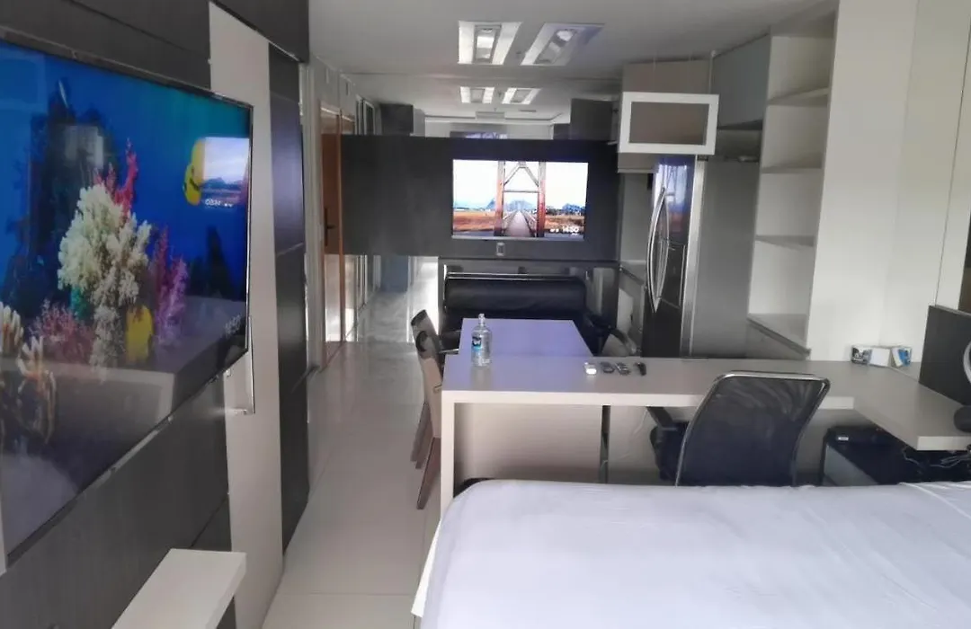 Flat Apartamento ALTÍSSIMO NÍVEL Último Andar-1