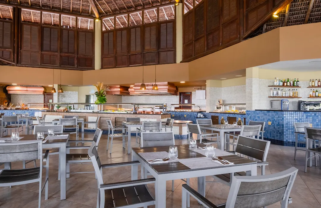 Iberostar Waves Bahia-1