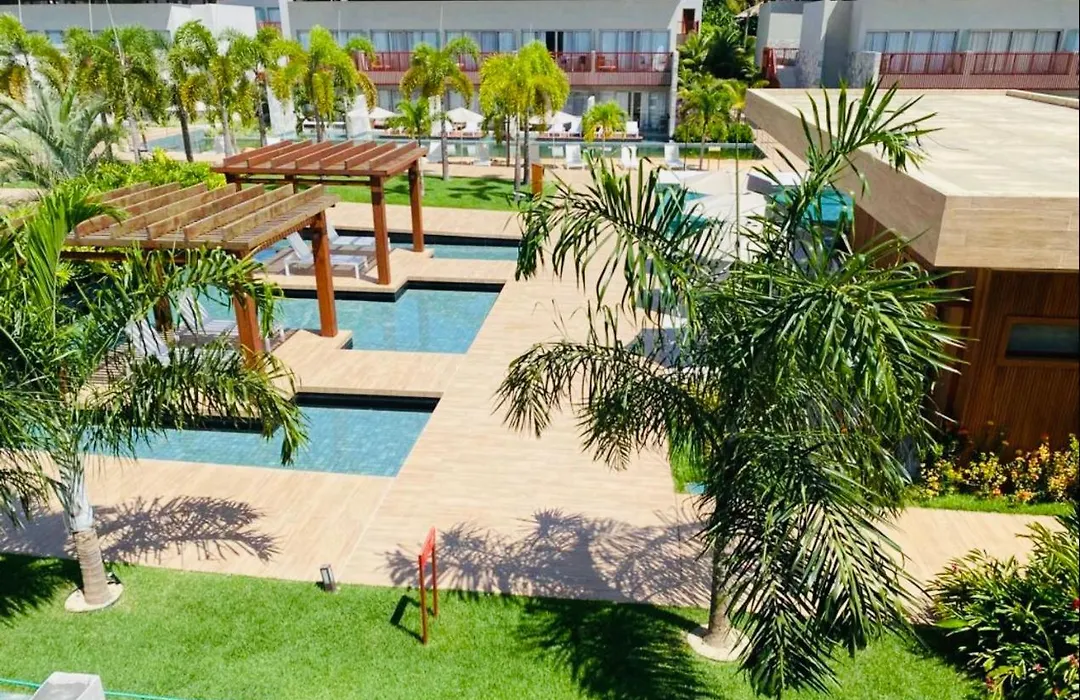 Ile De Pipa Resort Quarto Superior Frente Piscina-1