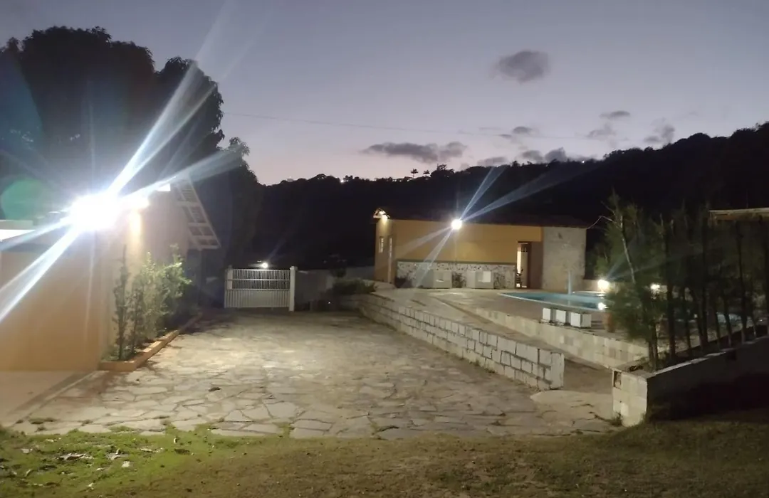 CASA DA MONTANHA na Chácara Paraíso-1