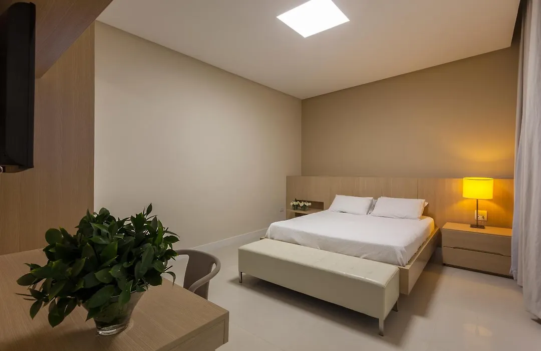 Leopoldo Hotel-1