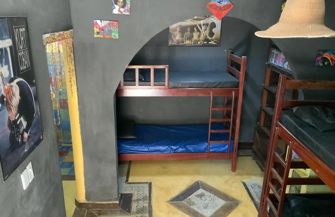 Trip Hostel E Pousada-1