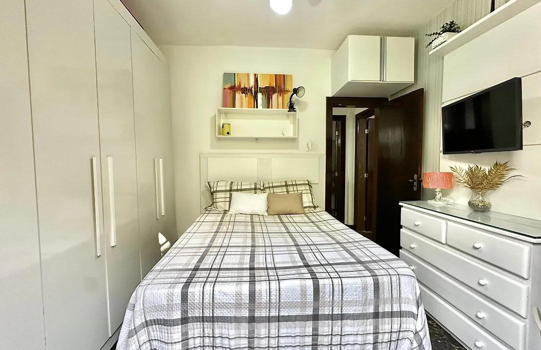 Quartos Privativos Rio Vermelho-1