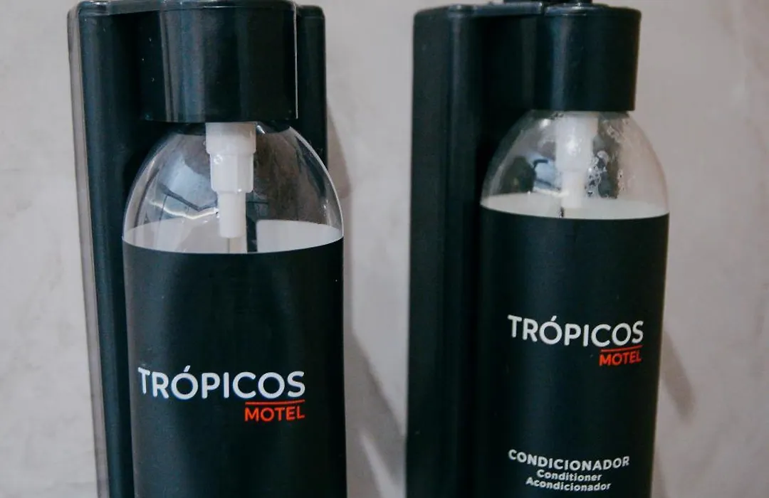 Trópicos Motel-1