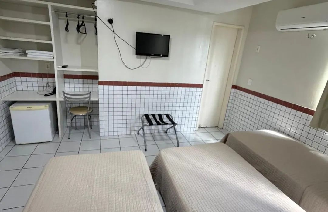 Hotel Ideal-1