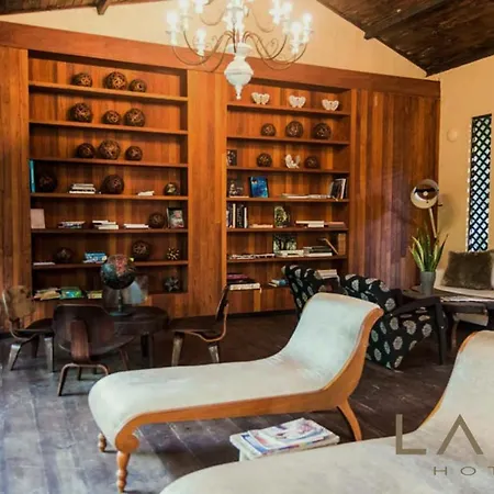 Lara Hotel-2